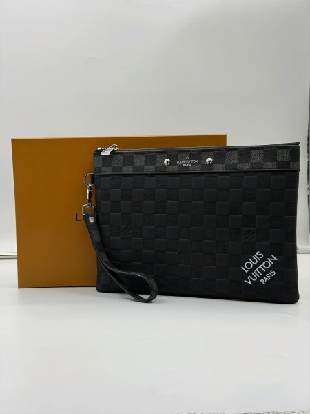 شنط Louis Vuitton شامل العلبه الاصلية