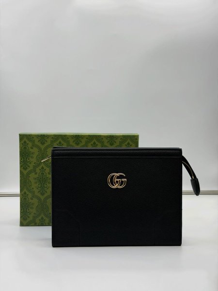 شنط كلاتش  قوتشي