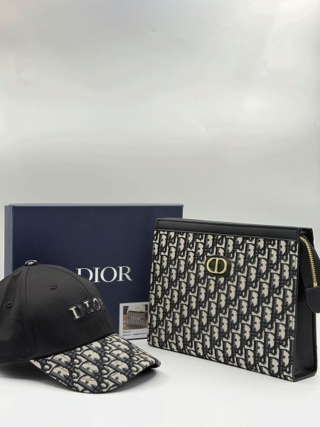 طقوم رجالي ديور