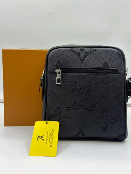 شنط كتف مربع <br> <span class='text-color-warm'>بيعت كلها 🥹</span>