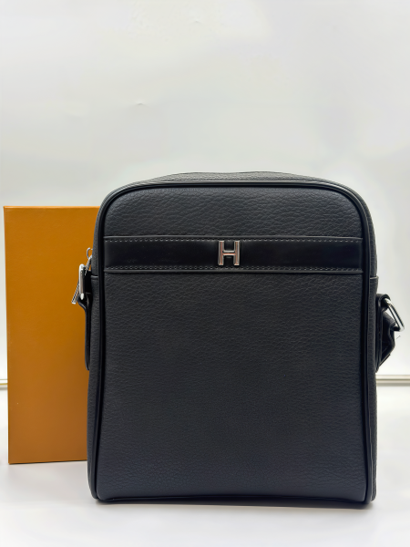 شنط كتف مربع <br> <span class='text-color-warm'>بيعت كلها 🥹</span>