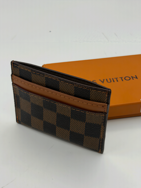 جزدان بطاقات ماركة