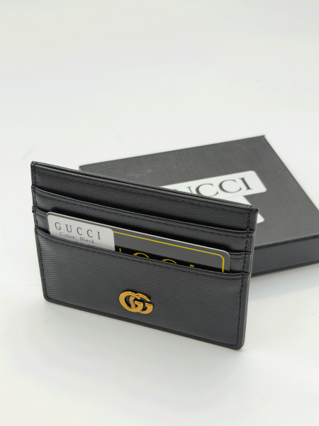 جزدان بطاقات ماركة