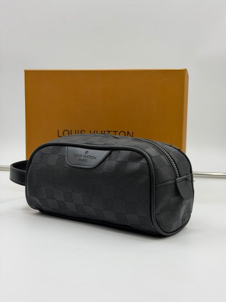 شنط يد Louis Vuitton