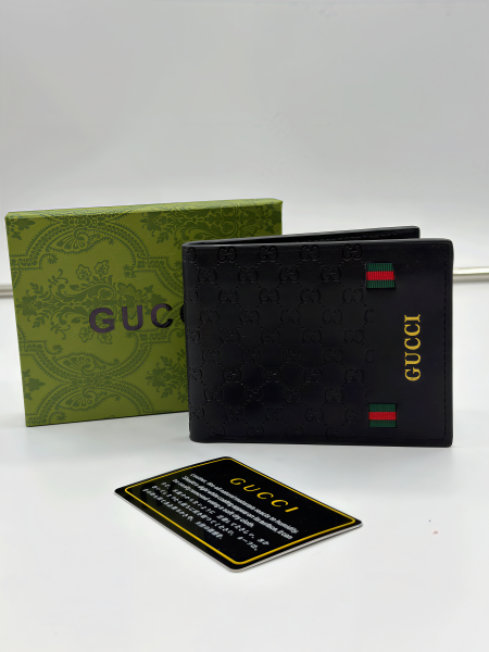 جزدان رجالي ماركة (كاش ) شامل العلبه الاصليه