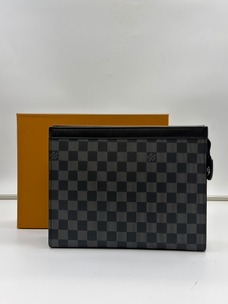 شنط يد رجالي (كلاتش)