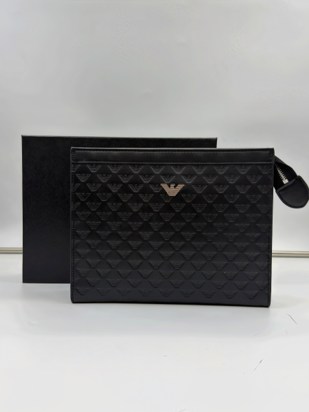 شنط يد رجالي (كلاتش)