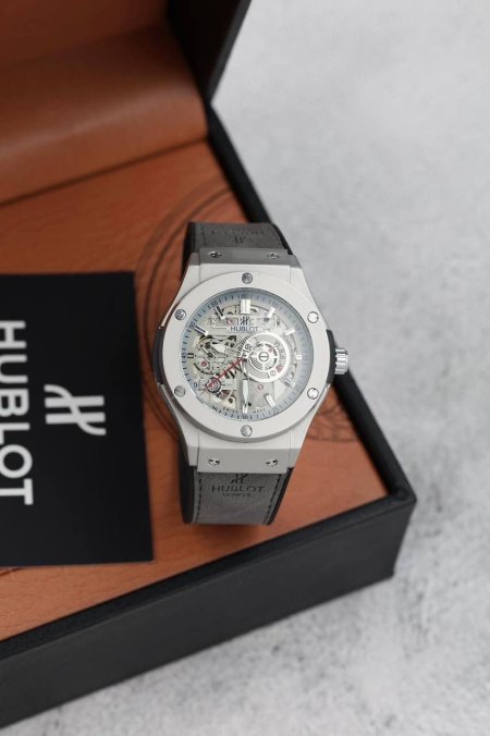 ساعة رجاليه من هبولت (Hublot) نبض توماتيك