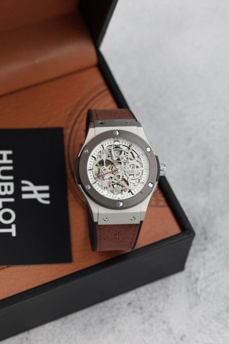 ساعة رجاليه من هبولت (Hublot) نبض توماتيك