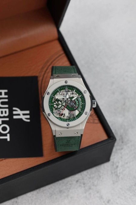 ساعة رجاليه من هبولت (Hublot) نبض توماتيك